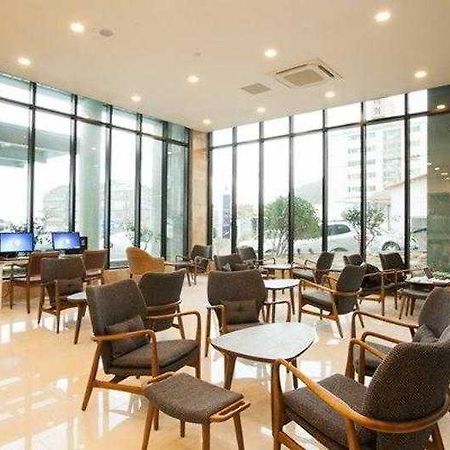 Sims Hotel Чеджудо Экстерьер фото
